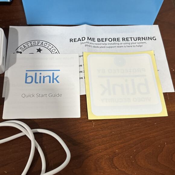 Blink Battery Powered Indoor HD Video Smart Home Security Camera System White - Picture 4 of 9